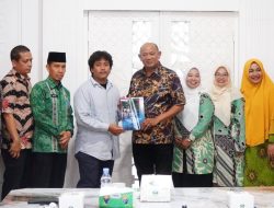 Bupati Syah Afandin Dukung Program Kesehatan Aisyiyah untuk Warga Terdampak Banjir.
