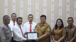 Sat Narkoba Polres Simalungun Terima Piagam Penghargaan dari Pemkab atas Keberhasilan Operasi Antik Toba 2026.