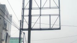 Papan Reklame Tak Bertuan Ancam Keselamatan Pengguna Jalan, Warga Desak Pemkab Batu Bara Bertindak.