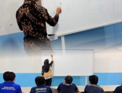Wujudkan Pemasyarakatan yang Edukatif, Rutan Tanjung Pura Laksanakan Program PKBM Paket A bagi Warga Binaan.